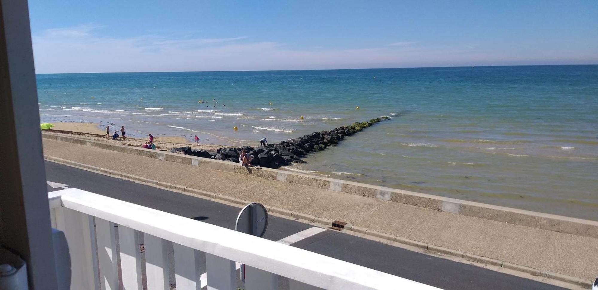 Vue Exceptionnelle En Front De Mer, 8 Personnes Ver-sur-Mer Exterior photo